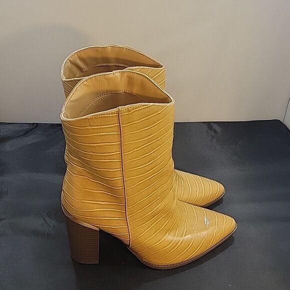 BRAND NEW QUPID POINTED TOE LEOPARD PRINT WOMEN"S BLOCK HEEL BOOT - Picture 14 of 15